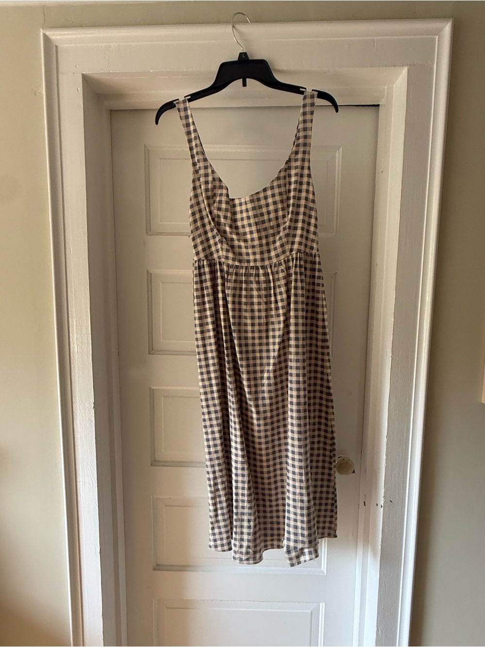 Women's Beige and Blue Gingham Sleeveless Midi Dress